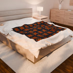Geometric Design Velveteen Plush Blanket